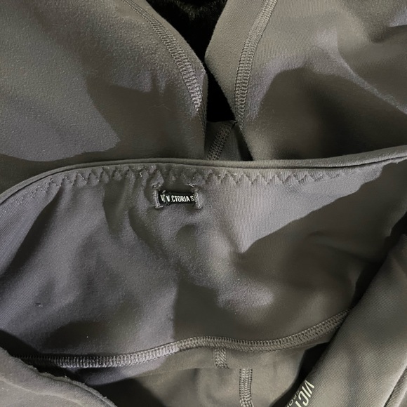 Victoria Secret sport legging - size S - Picture 7 of 7